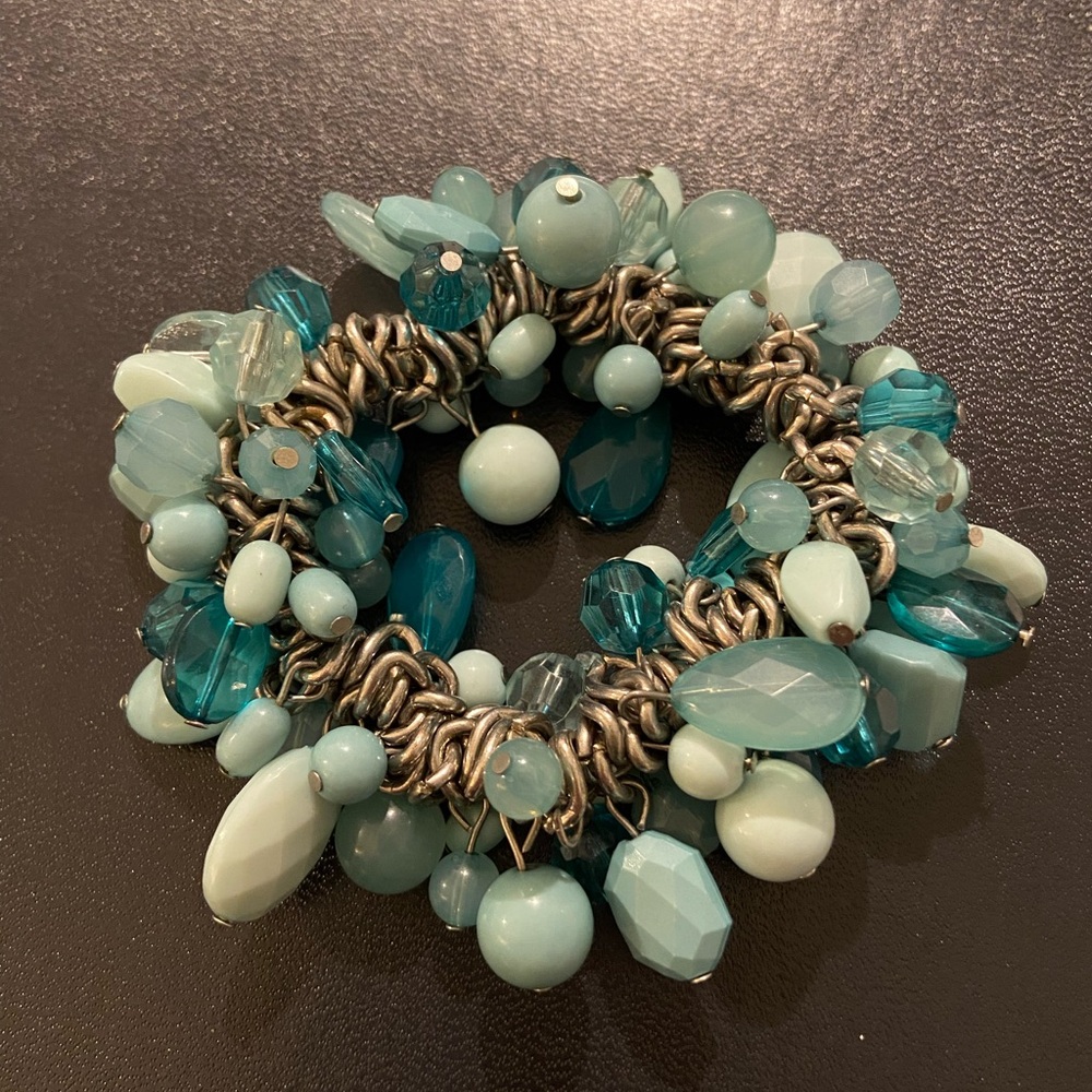 Chunky 60’s Cha Cha stretch dangle stone bracelet